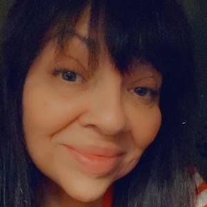 Meet your Posher, Regina